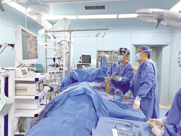 關節(jié)鏡微創醫療取得新突破